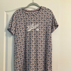 Tommy Hilfiger Blue and Pink Patterned Dress/sleepwearsize medium NWOT